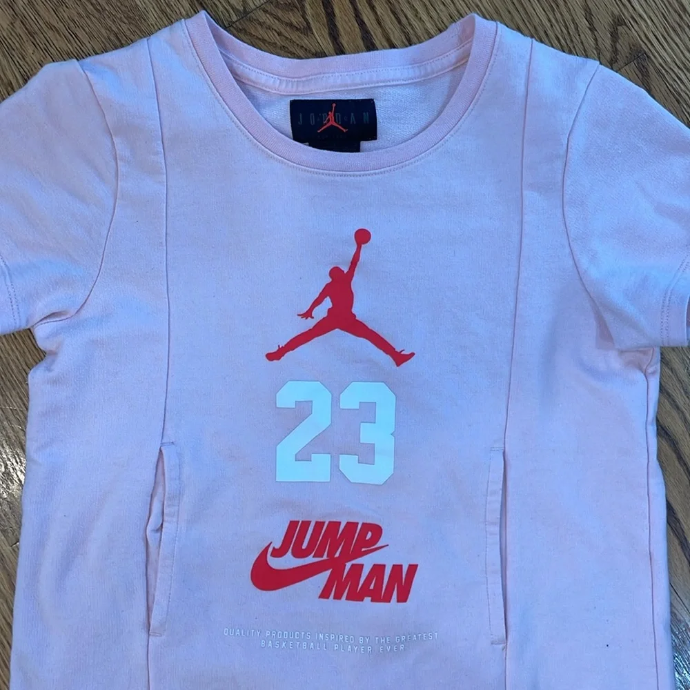 Girl’s Air Jordan Jumpman Shirt Dress. Size Large 12-13 YRS.